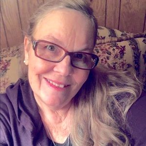 Meet your Posher, Michele